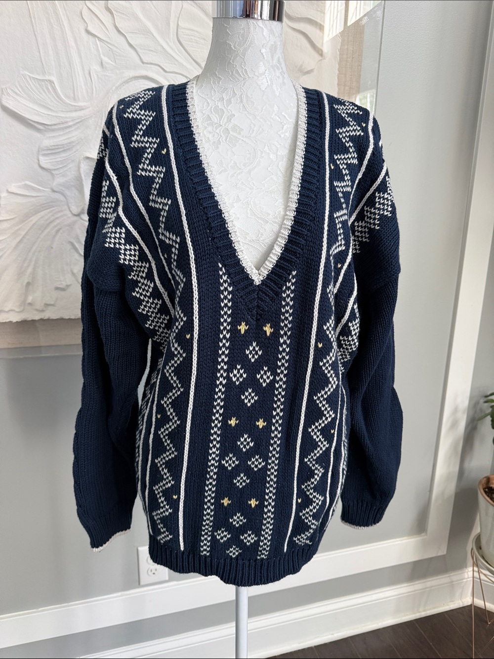 Vintage Lizsport 90s Navy Blue Slouchy Geometric Nordic Knit V-Neck Sz L